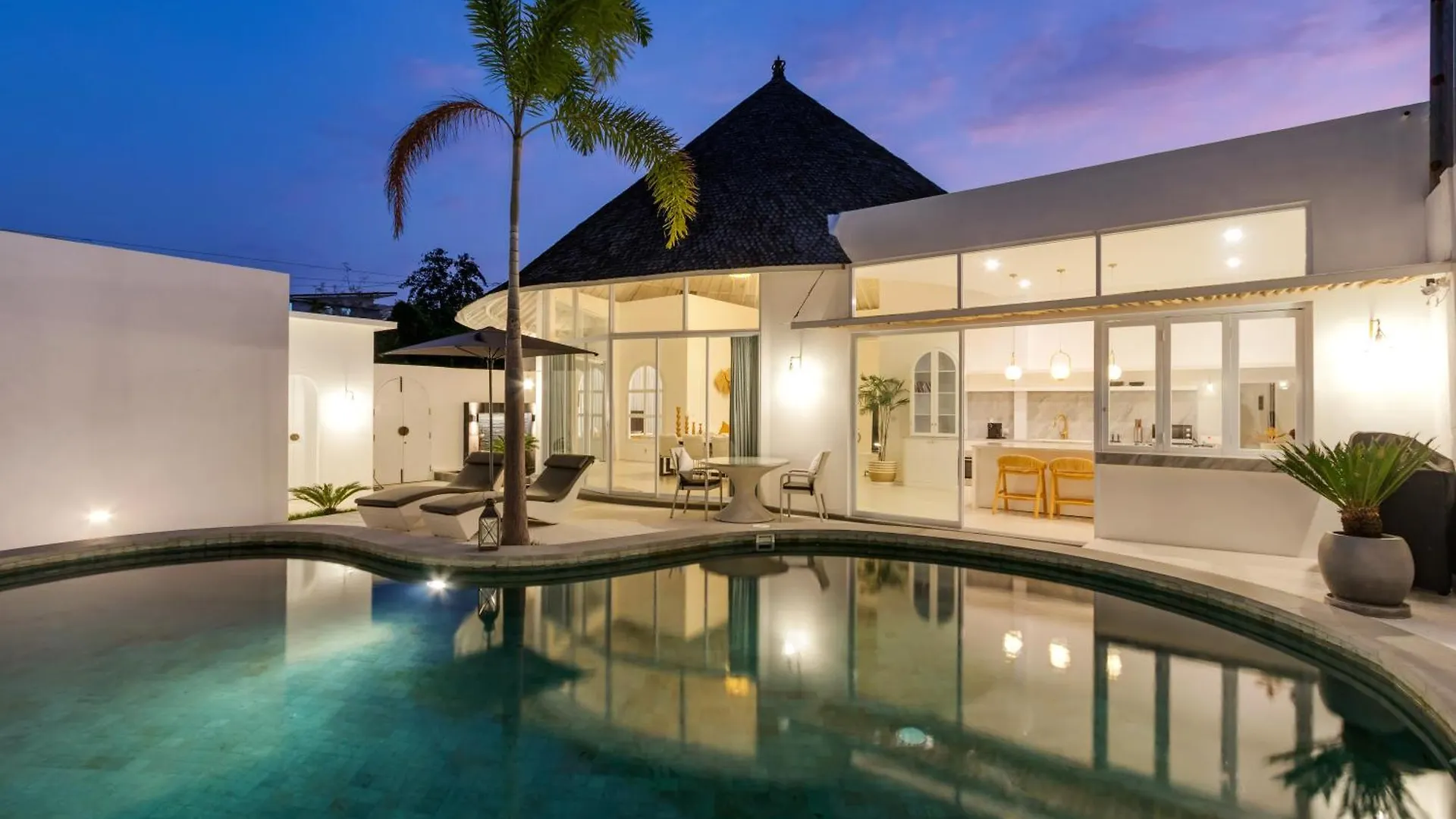 Villa Weiss Berawa Canggu   Canggu (Bali)