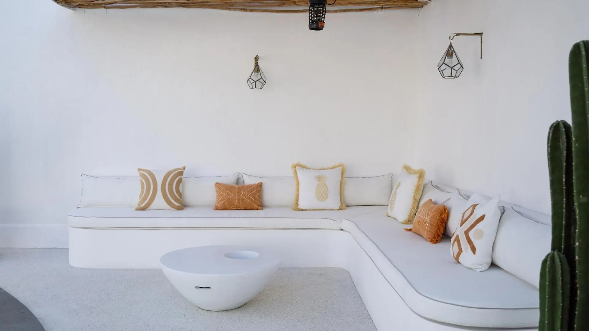 Villa Weiss Berawa Canggu  Indonesia