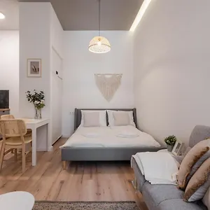 A62 - Akacfa Street - Location By Bqa , Budapest Hungary